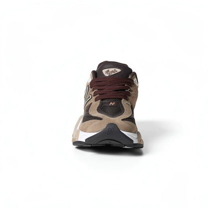 Tênis New Balance 9060 Feminino