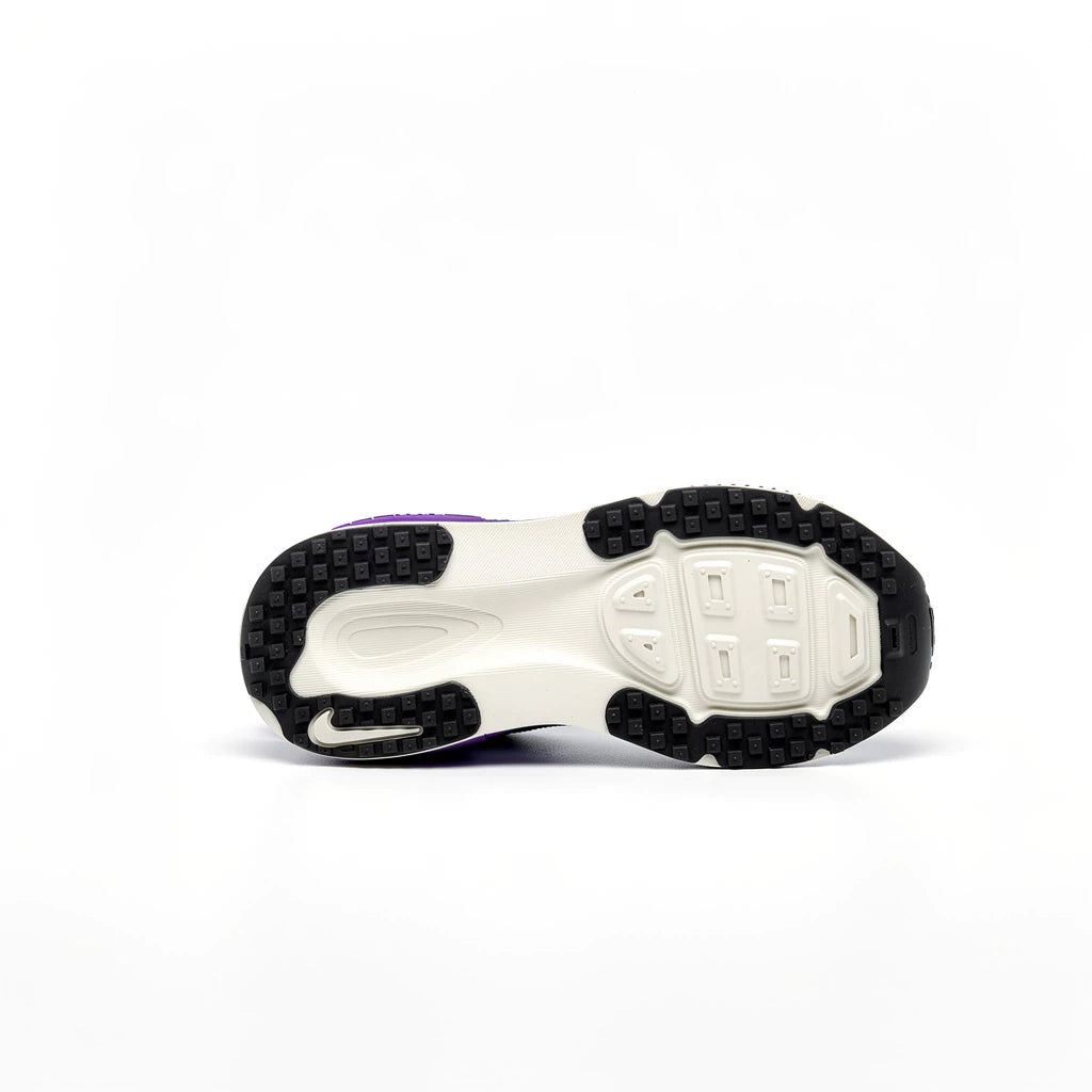Tênis Nike Vomero 18
