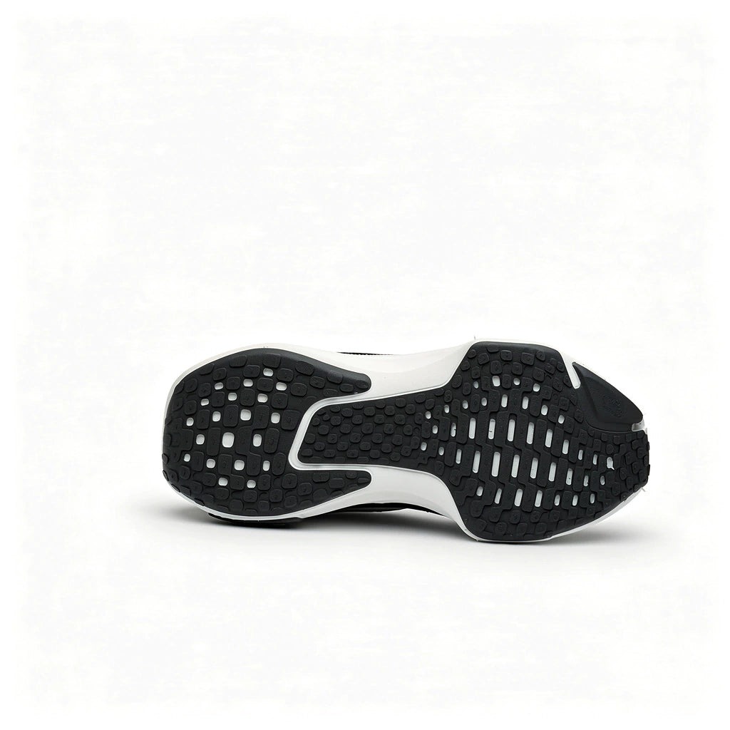 Tênis Nike Invincible Run 3