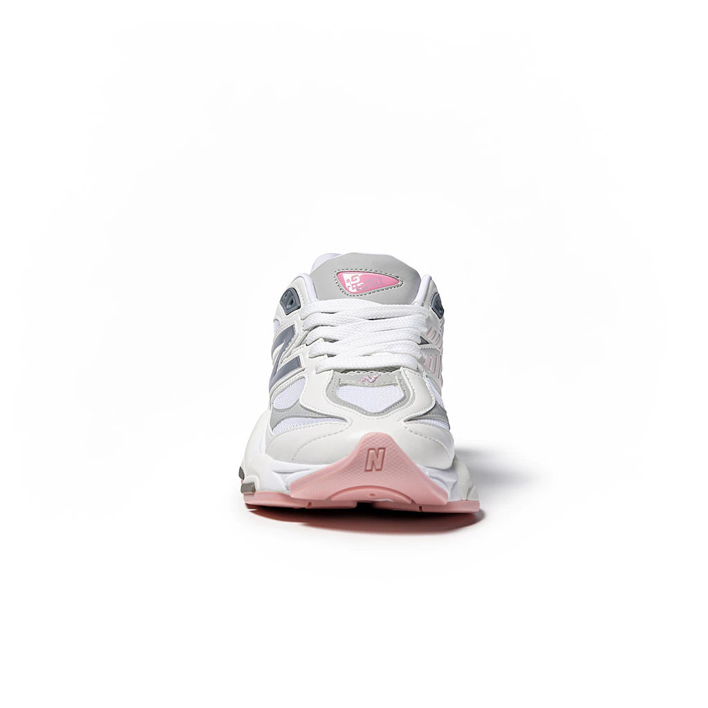 Tênis New Balance 9060 Feminino