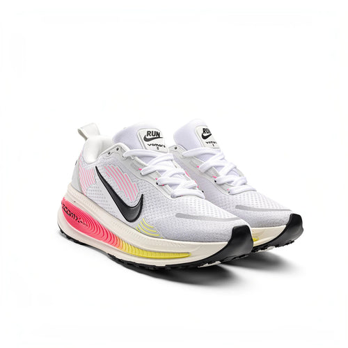 Tênis Nike Vomero 18