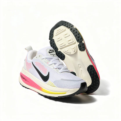 Tênis Nike Vomero 18