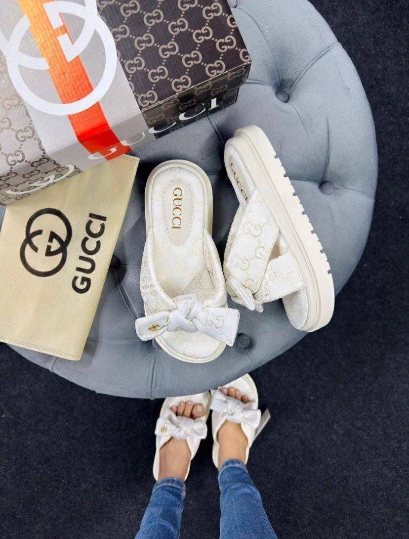 Sandália Gucci Laço