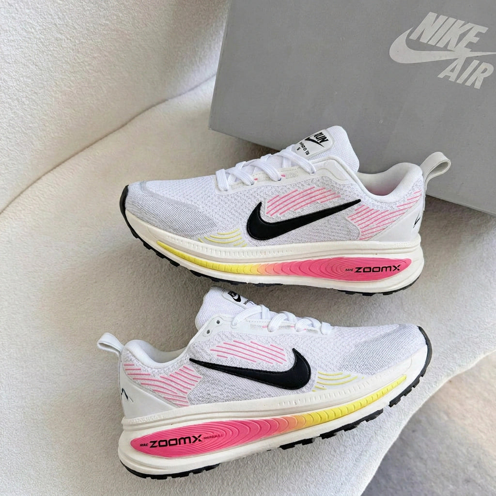 Tênis Nike Vomero 18