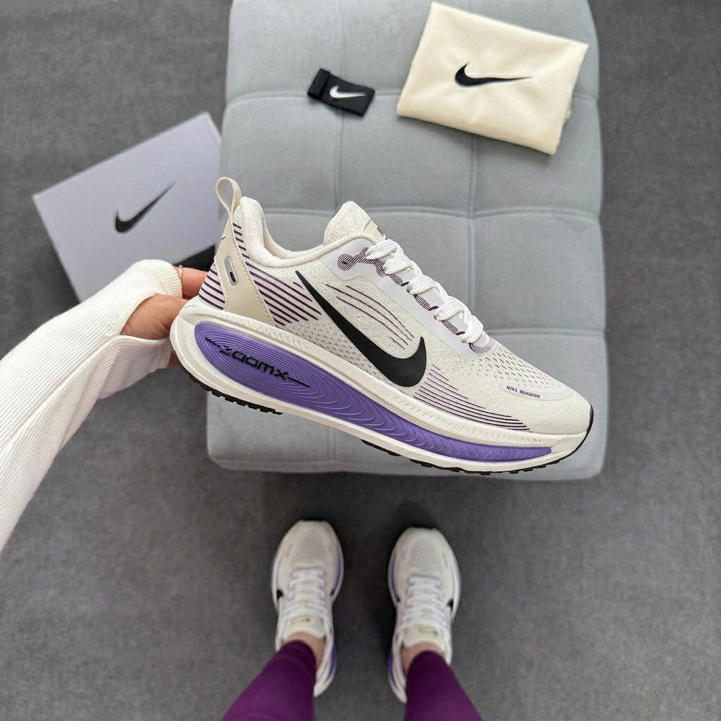 Tênis Nike Vomero 18