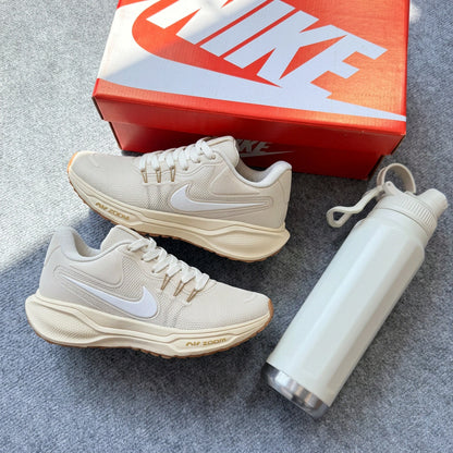 Tênis Nike Zoom Revolution Feminino