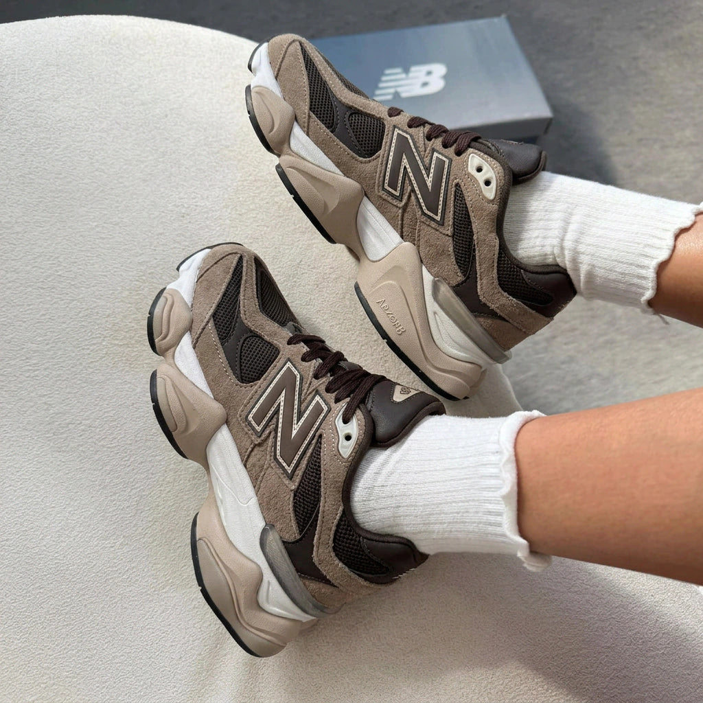 Tênis New Balance 9060 Feminino
