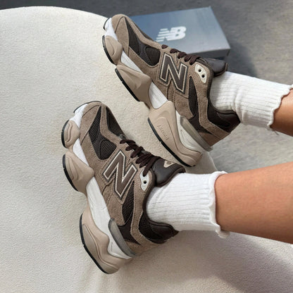 Tênis New Balance 9060 Feminino