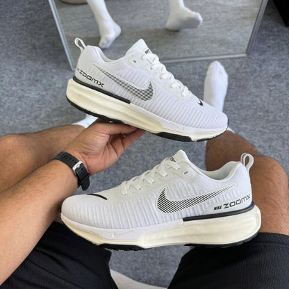 Tênis Nike Invincible Run 3